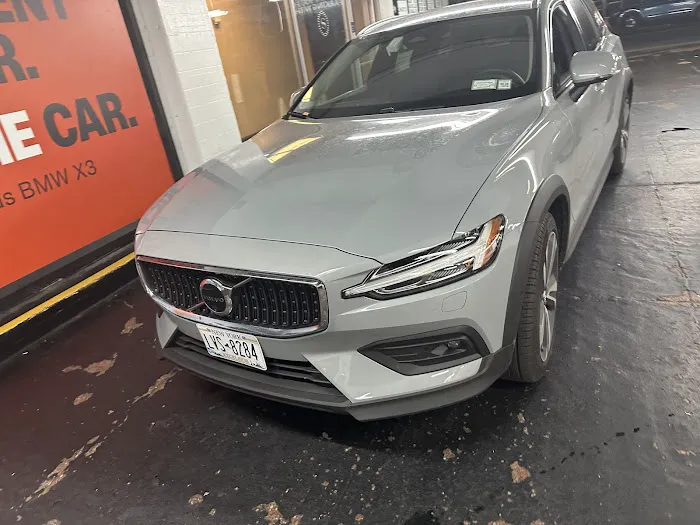 SIXT Rent A Car New York Williamsburg Picture 1