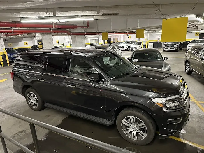 Hertz Car Rental - New York - West 55th Street Picture 5