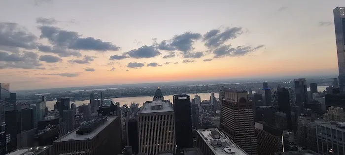 Hertz Car Rental - New York - West 55th Street Picture 6