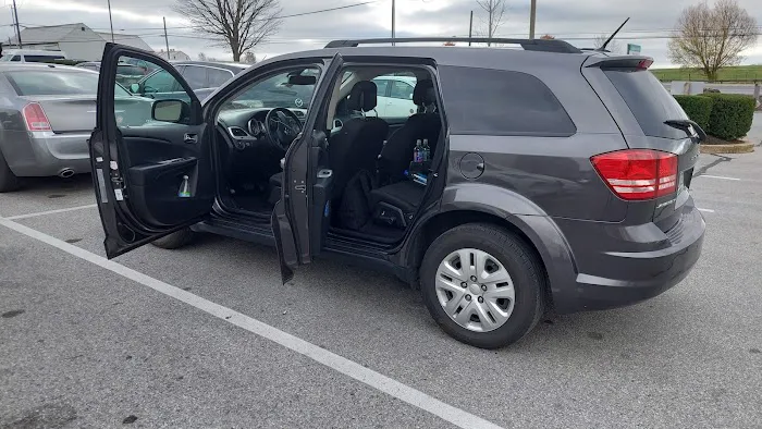 Avis Car Rental Picture 2