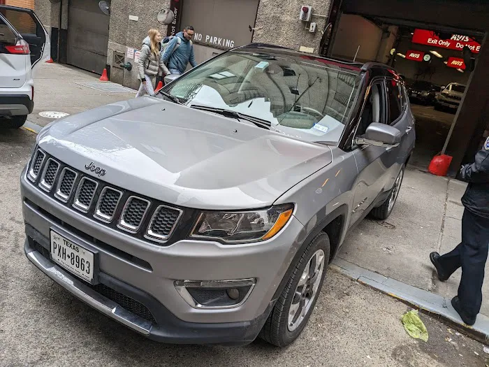 Avis Car Rental Picture 8