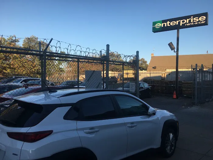 Enterprise Rent-A-Car Picture 1