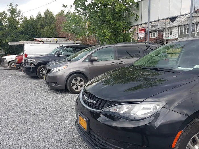 EZ Car Rental Picture 10