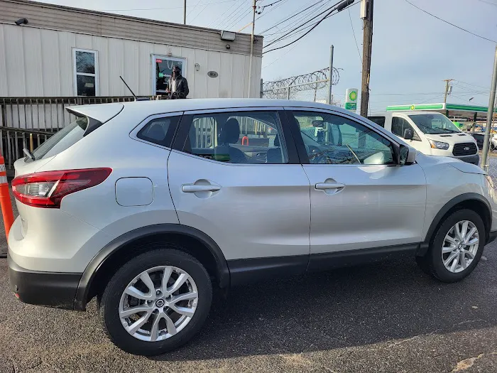 Enterprise Rent-A-Car Picture 10