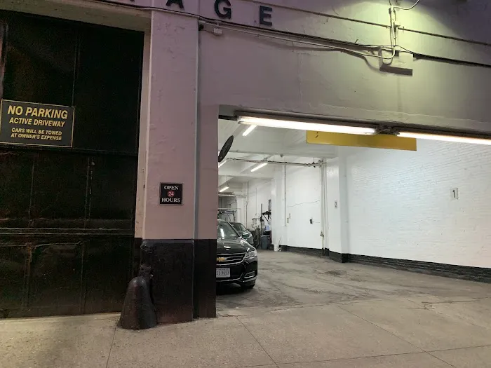Enterprise Rent-A-Car Picture 1