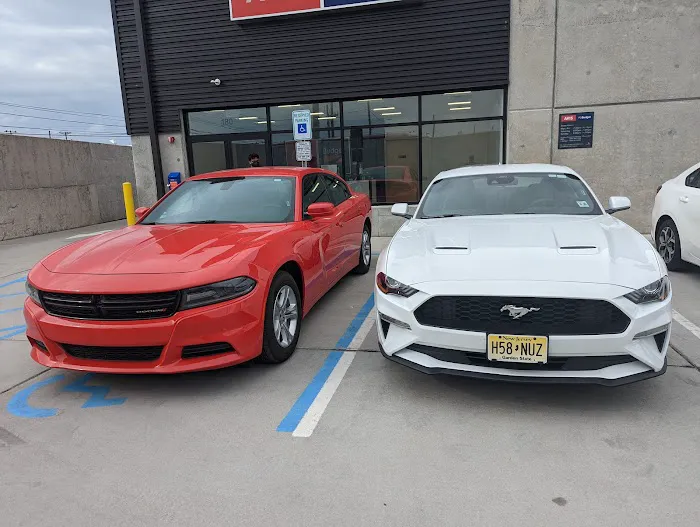 Avis Car Rental Picture 5
