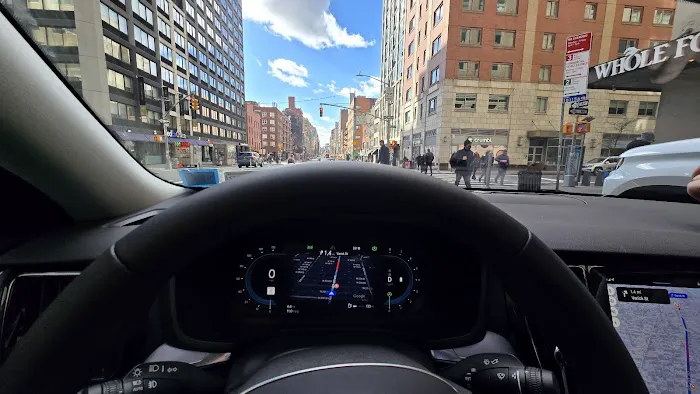 Hertz Car Rental - New York - West 83rd Street Picture 2