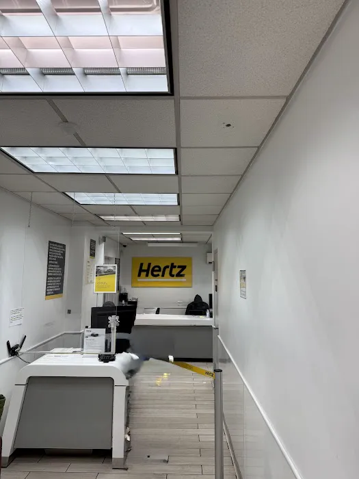 Hertz Car Rental - New York - West 83rd Street Picture 4