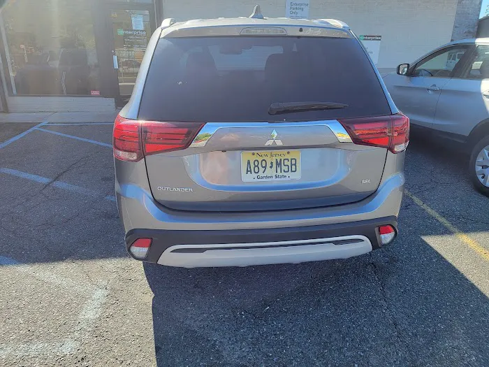 Enterprise Rent-A-Car Picture 9