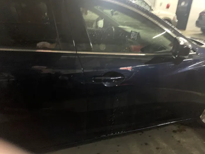 Avis Car Rental Picture 3