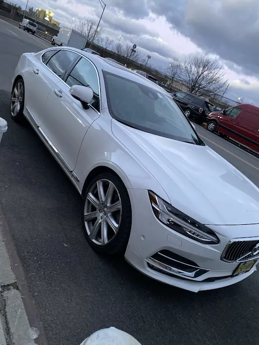 Rent A Car Picture 8