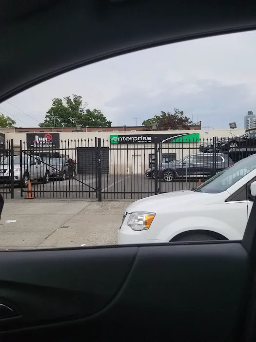 Enterprise Rent-A-Car Picture 4