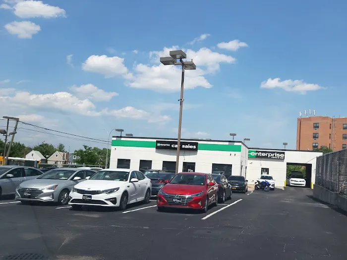 Enterprise Rent-A-Car Picture 1
