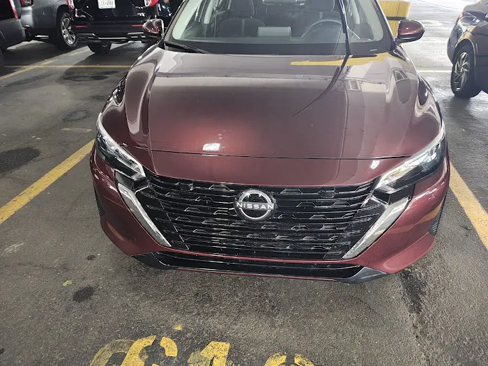 Hertz Car Rental Picture 2