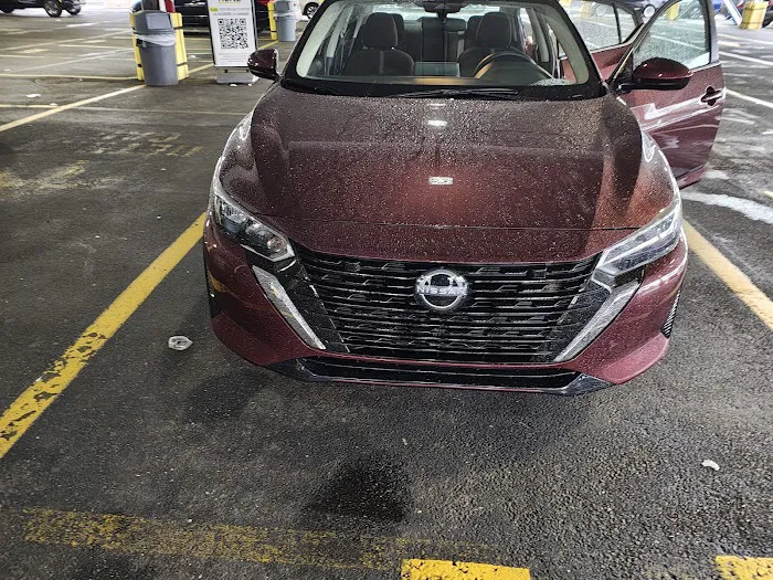 Hertz Car Rental Picture 10