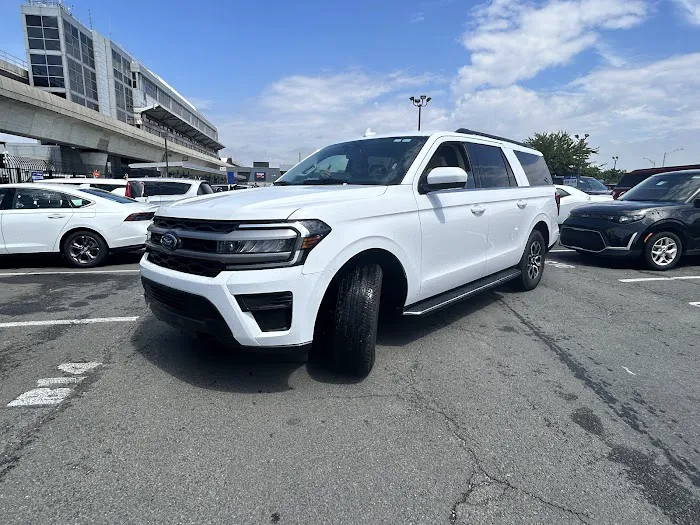 Budget Car Rental Picture 6