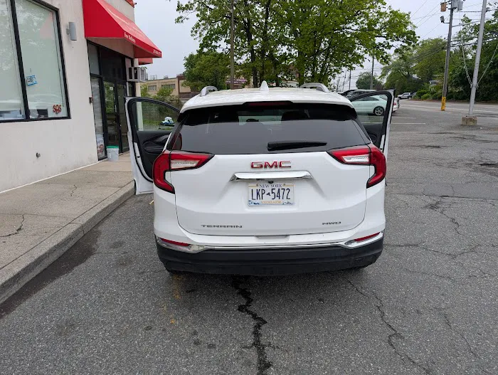 Hertz Car Rental - Fort Lee - Bergen Boulevard Picture 4