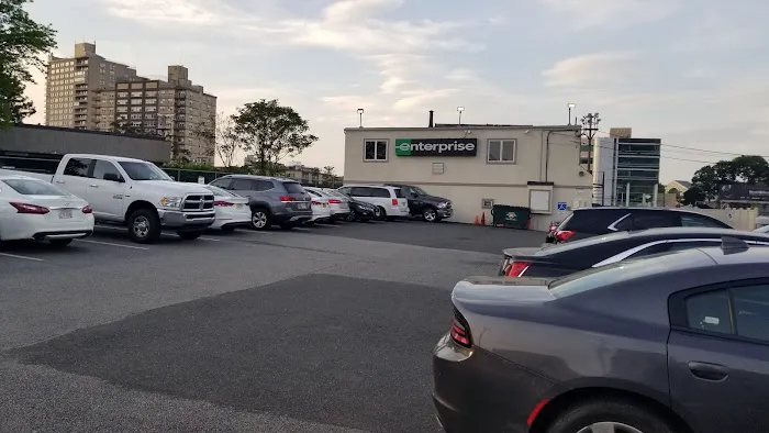 Enterprise Rent-A-Car Picture 8