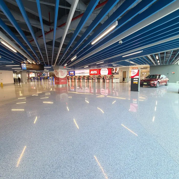 Avis Car Rental Picture 2