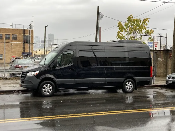 LGA U-Save Car & Truck Rental Picture 2