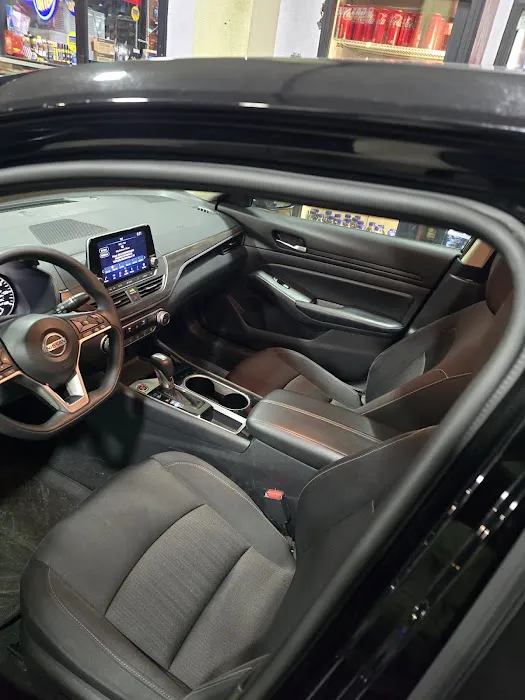 TLCRENTALCAR.COM Picture 2