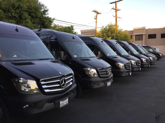Yale Car Van Rental /15 passenger Sprinter Picture 10