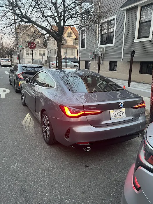 SIXT Rent a Car JFK Airport Picture 6