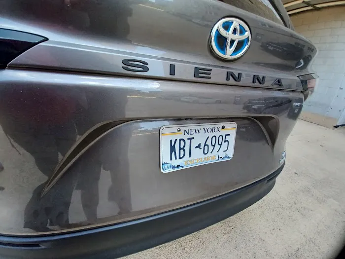 Avis Car Rental Picture 10