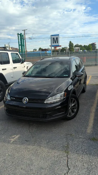 Gold Chrome Car Rentals Picture 5
