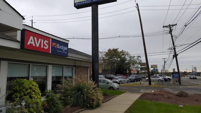 Avis Car Rental Picture 1