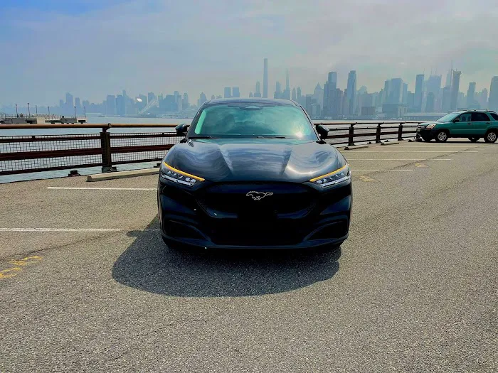 Teaneck Car Rentals Picture 2