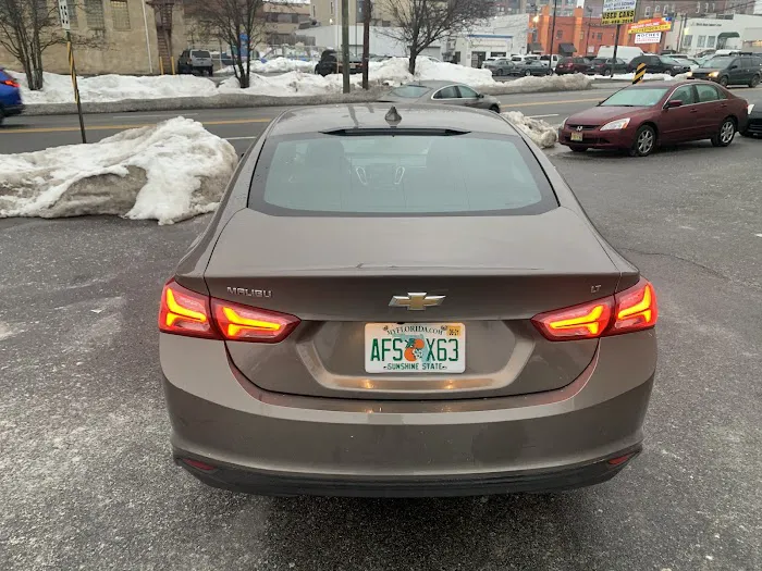 Hertz Car Rental - Hackensack - River Street Picture 6