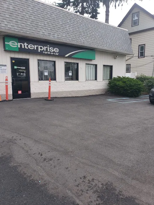 Enterprise Rent-A-Car Picture 3