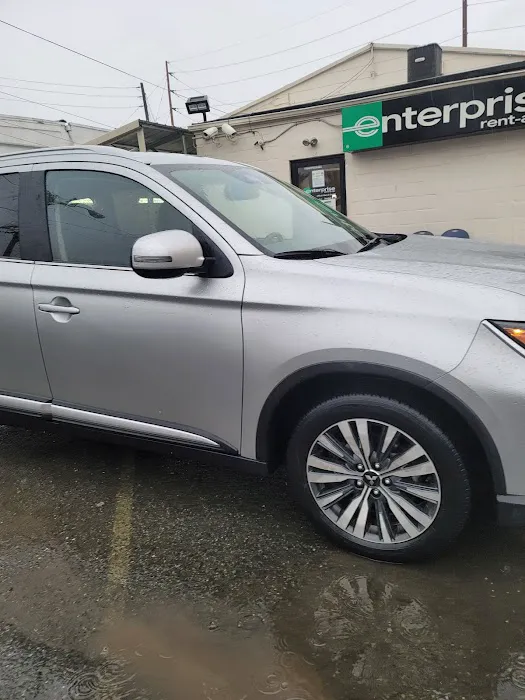 Enterprise Rent-A-Car Picture 1