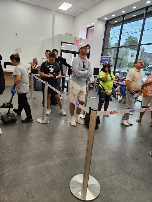 Thrifty Car Rental - New York City - Laguardia Airport Picture 7