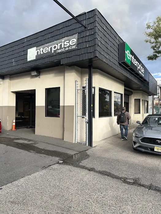 Enterprise Rent-A-Car Picture 6