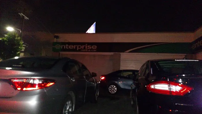 Enterprise Rent-A-Car Picture 9