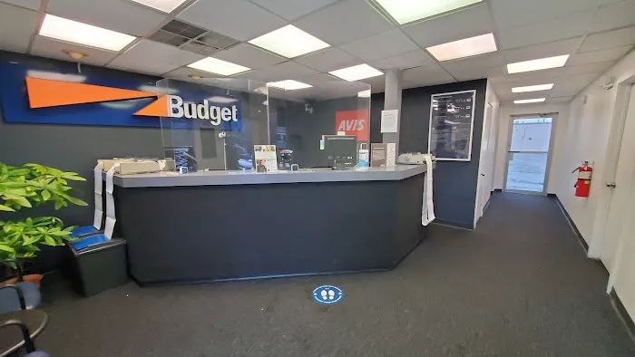 Avis Car Rental Picture 1