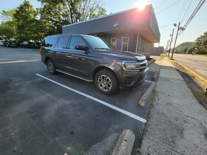 Avis Car Rental Picture 9