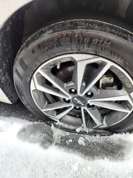 Avis Car Rental Picture 10