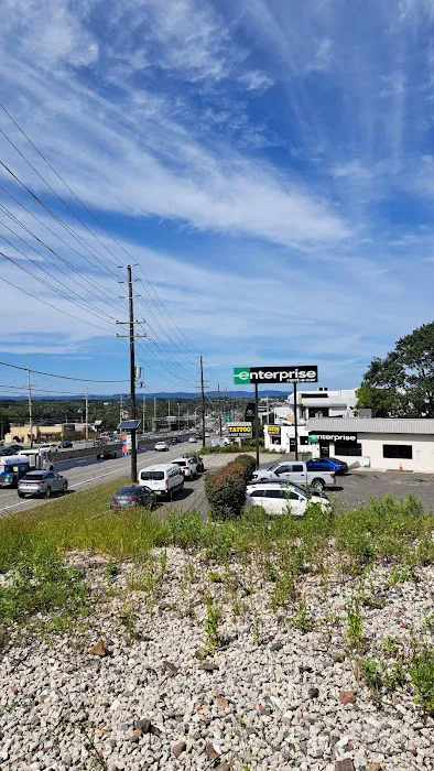 Enterprise Rent-A-Car Picture 1