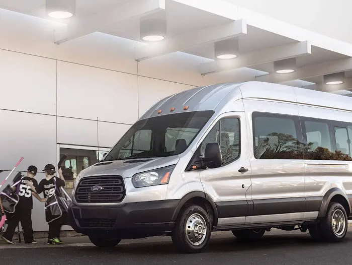 Avis Car Rental Picture 1