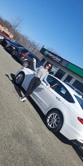 Enterprise Rent-A-Car Picture 2
