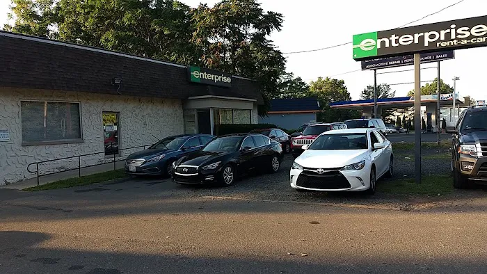 Enterprise Rent-A-Car Picture 7