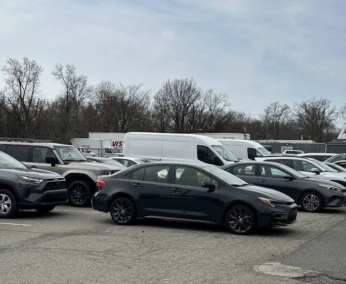 Avis Car Rental Picture 4