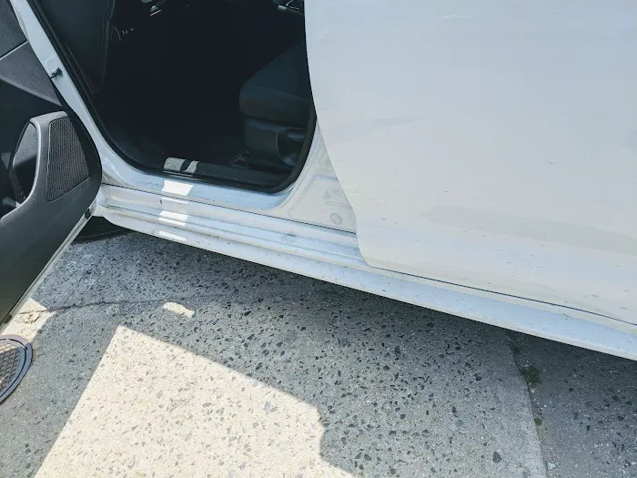 Avis Car Rental Picture 3