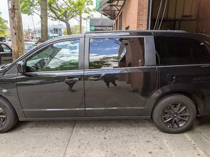 Enterprise Rent-A-Car Picture 2