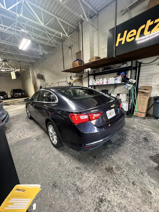 Hertz Picture 3