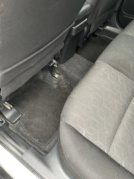 Avis Car Rental Picture 7