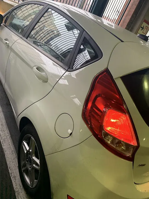 Budget Car Rental Picture 4
